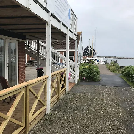 Klintholm Marina Park Bed & Breakfast *