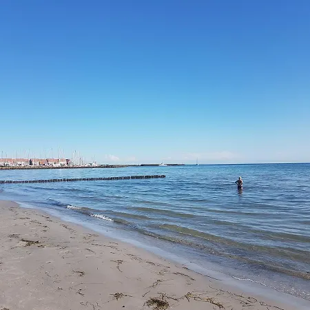 Klintholm Marina Park 보어
