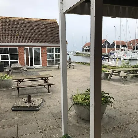 Klintholm Marina Park Bed & Breakfast