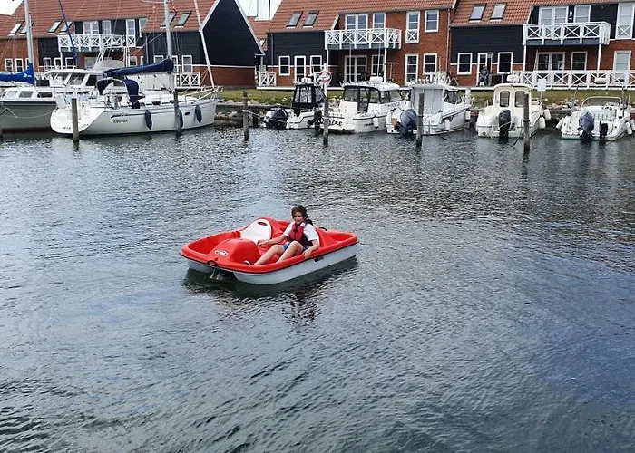 Nocleg ze śniadaniem Klintholm Marina Park Borre